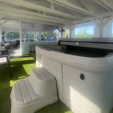 Napsugaras Birtok Apartman Röszke